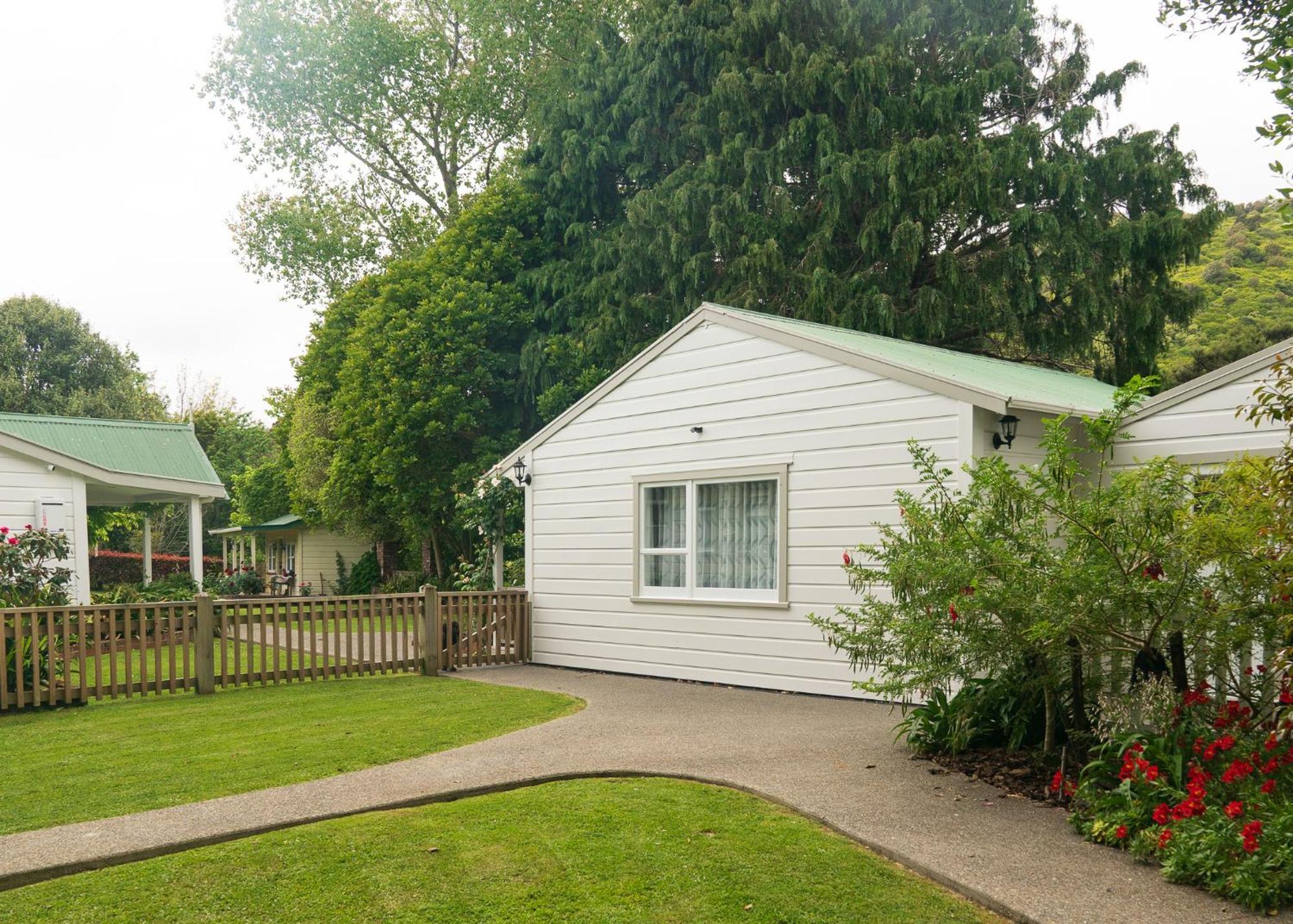 Birdsong Cottage Paraparaumu Exterior foto